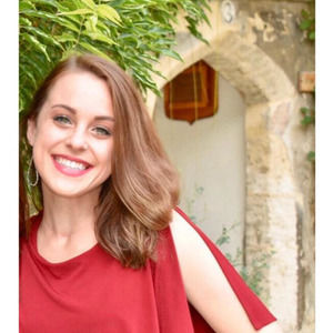 Meet your Posher, Olivia